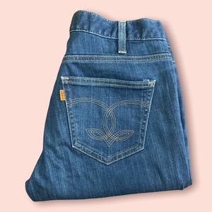Levi’s | Levi’s 1970 flare re-issued blue jeans with orange tab